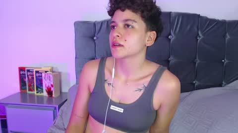 Snapshot of antonella_cruz02 chatting on July 17, 4:41 am anto ford02 online show from July 17, 4:41 am