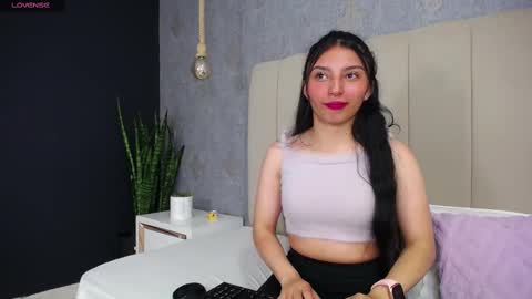 Snapshot of antonella_foxxxx chatting on March 7, 4:57 am antonella_foxxxx online show from March 7, 4:57 am