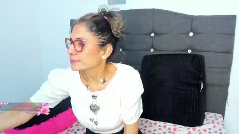 Snapshot of antonella_rizzo01 chatting on June 22, 3:25 am antonella_rizzo01 online show from June 22, 3:25 am