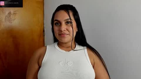 antonella_rod online show from November 21, 8:29 pm