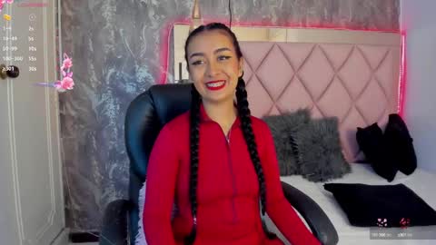 Snapshot of antonellaqueeen chatting on February 6, 11:32 am ANTONELLE online show from February 6, 11:32 am
