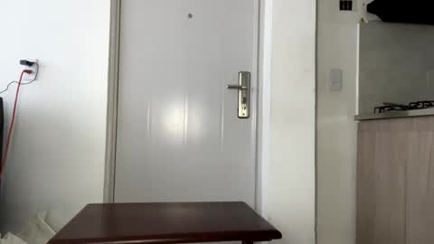 Snapshot of antonellarossii_ chatting on December 1, 4:29 pm Antonella  online show from December 1, 4:29 pm