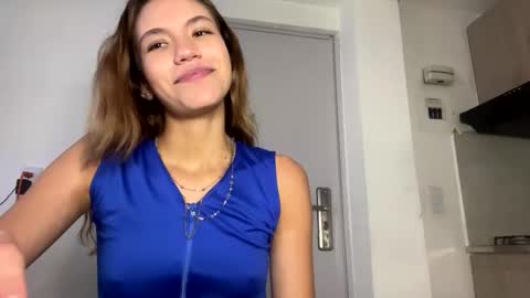 Snapshot of antonellarossii_ chatting on January 4, 4:00 pm Antonella  online show from January 4, 4:00 pm