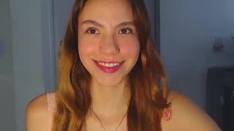 Snapshot of antonellarossii_ chatting on March 5, 12:22 pm Antonella  online show from March 5, 12:22 pm