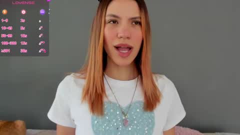 Snapshot of antonellarossii_ chatting on October 2, 1:18 pm Antonella  online show from October 2, 1:18 pm