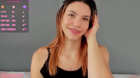 Snapshot of antonellarossii_ chatting on October 18, 2:18 pm Antonella  online show from October 18, 2:18 pm