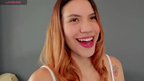 Snapshot of antonellarossii_ chatting on November 2, 3:25 pm Antonella online show from November 2, 3:25 pm