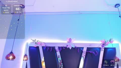 A N T O N E L L E  online show from January 17, 11:26 am