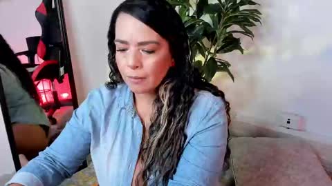 Antonia online show from February 4, 8:49 pm