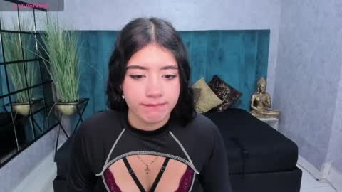 A N T O N I A online show from April 1, 11:11 am