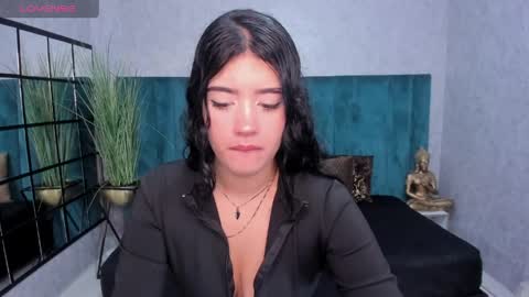 A N T O N I A online show from April 6, 11:44 am