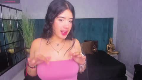 A N T O N I A online show from April 8, 11:21 am