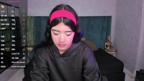 A N T O N I A online show from April 9, 11:26 am