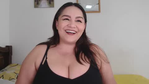 Snapshot of antoniamoreno82 chatting on December 10, 6:06 pm antonia online show from December 10, 6:06 pm