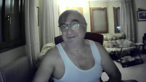 Antonio online show from December 12, 7:04 pm