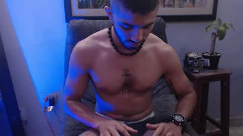 Hadez online show from December 27, 1:50 pm