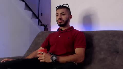 Hadez online show from January 16, 1:25 pm