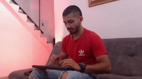 Hadez online show from February 11, 4:46 pm