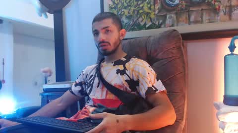 Hadez online show from February 20, 12:15 pm