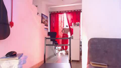 Hadez online show from March 2, 4:21 pm