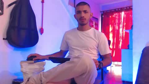 Hadez online show from March 8, 12:20 pm