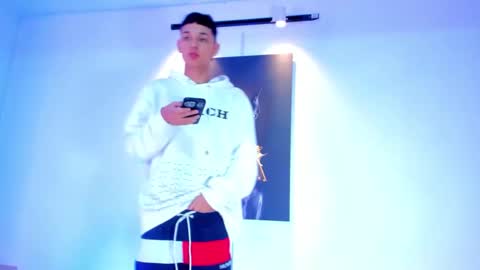 Snapshot of antoniomancinin chatting on October 28, 6:50 am brendan and stiiven online show from October 28, 6:50 am