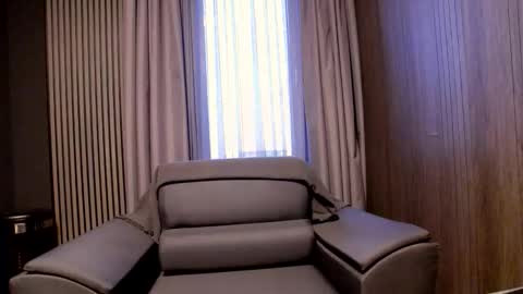 HI My name is Antonio online show from June 2, 6:32 pm
