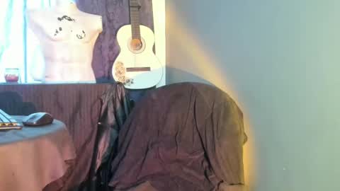 Snapshot of antonnello_ chatting on October 3, 4:37 pm antonnello_ online show from October 3, 4:37 pm