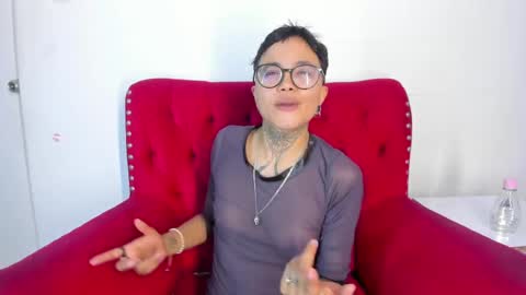 antony_d_ossa online show from April 15, 4:08 am