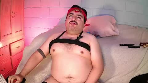 AnuarFox online show from October 8, 9:29 am