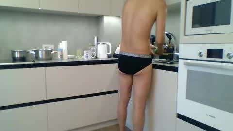 Snapshot of anuarsuper80 chatting on June 13, 7:17 am anuarsuper80 online show from June 13, 7:17 am