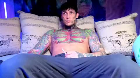 Tom online show from December 17, 5:24 am