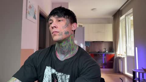 Tom online show from March 31, 7:09 am