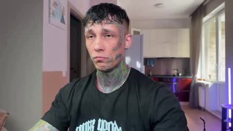 Tom online show from April 5, 8:33 am