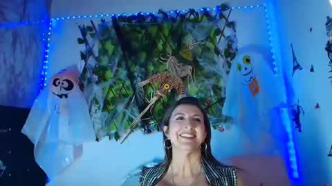 Snapshot of any_mour chatting on October 25, 6:46 pm any mour online show from October 25, 6:46 pm