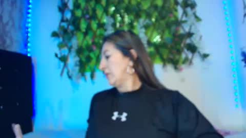 Snapshot of any_mour chatting on November 11, 4:51 pm any mour online show from November 11, 4:51 pm