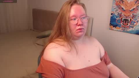 Anya Muna online show from December 8, 10:47 pm