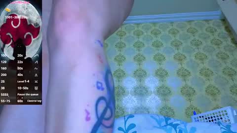 Snapshot of anya_weisz chatting on June 19, 7:12 am Camila online show from June 19, 7:12 am