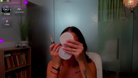 Snapshot of anyarayne chatting on March 4, 5:21 am Anya online show from March 4, 5:21 am