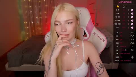 Anya online show from February 15, 7:51 am