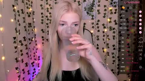 Anya online show from February 18, 2:07 am