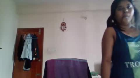 Snapshot of anydanyg chatting on October 6, 6:11 am anydanyg online show from October 6, 6:11 am