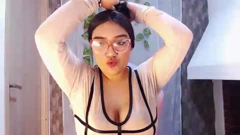 anyela_donecm online show from April 10, 2:44 pm