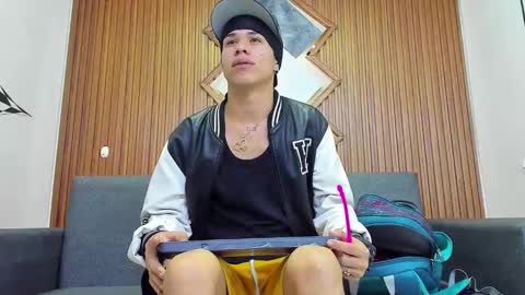 Snapshot of anyelo_sexyhot chatting on January 15, 12:04 pm anyelo_sexyhot online show from January 15, 12:04 pm