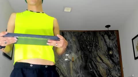 Snapshot of anyelo_sexyhot chatting on January 27, 11:43 am anyelo_sexyhot online show from January 27, 11:43 am