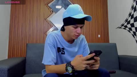 Snapshot of anyelo_sexyhot chatting on February 6, 4:25 pm anyelo_sexyhot online show from February 6, 4:25 pm