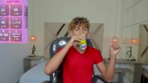 anyelotwink online show from March 28, 5:07 am