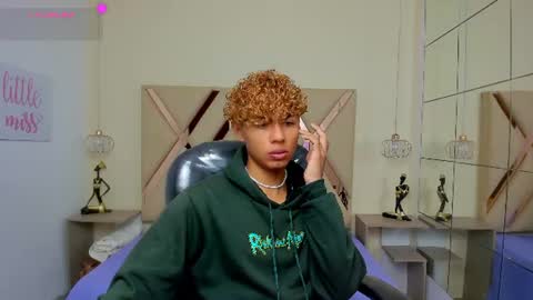 anyelotwink online show from July 16, 4:07 am