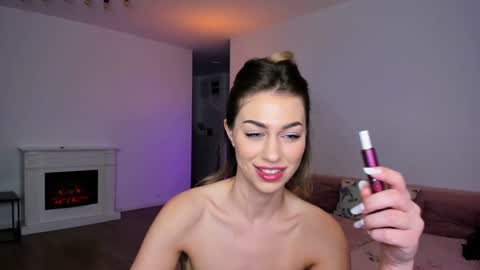 Anysa Smith online show from December 6, 12:56 am