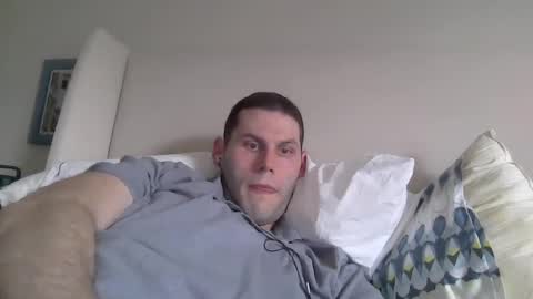 Snapshot of anything_twice1992 chatting on February 20, 5:51 pm anything_twice1992 online show from February 20, 5:51 pm